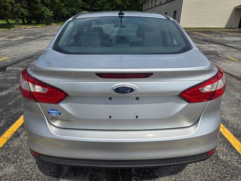 Used 2012 Ford Focus S FWD image 8
