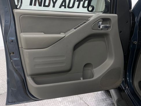 Used 2019 Nissan Frontier SL image 14