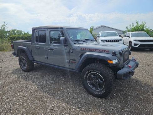 Used 2022 Jeep Gladiator Rubicon w/ Cold Weather Group AWD/4WD image 3