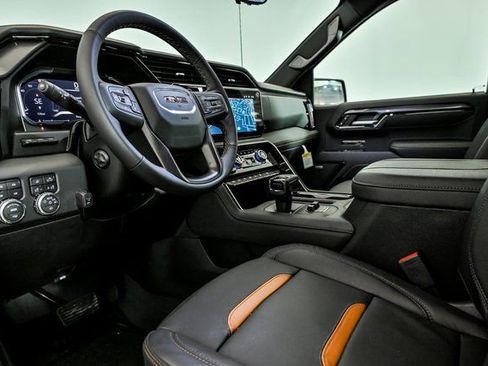 New 2026 GMC Sierra 1500 AT4 w/ Technology Package image 8