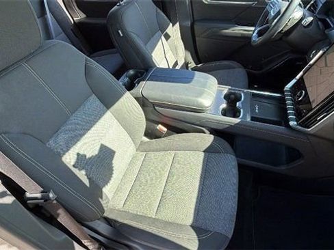 Used 2025 GMC Acadia Elevation image 20