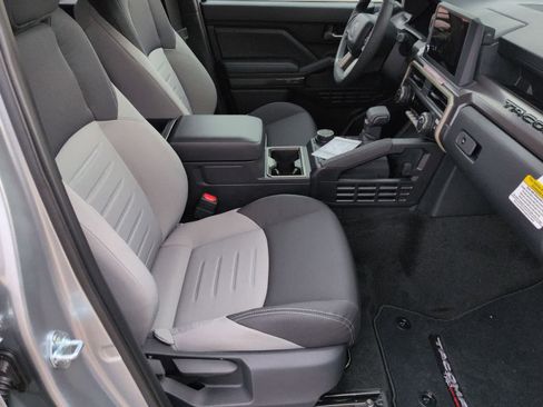 Used 2026 Toyota Tacoma TRD Off-Road AWD/4WD image 17