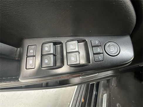 Used 2019 GMC Yukon XL SLT image 13