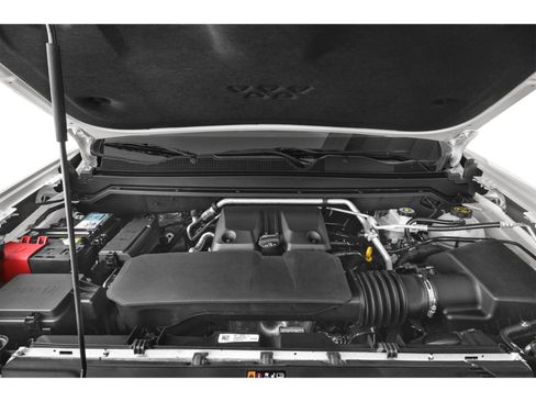 Used 2023 Chevrolet Colorado LT w/ LT Convenience Package RWD image 17