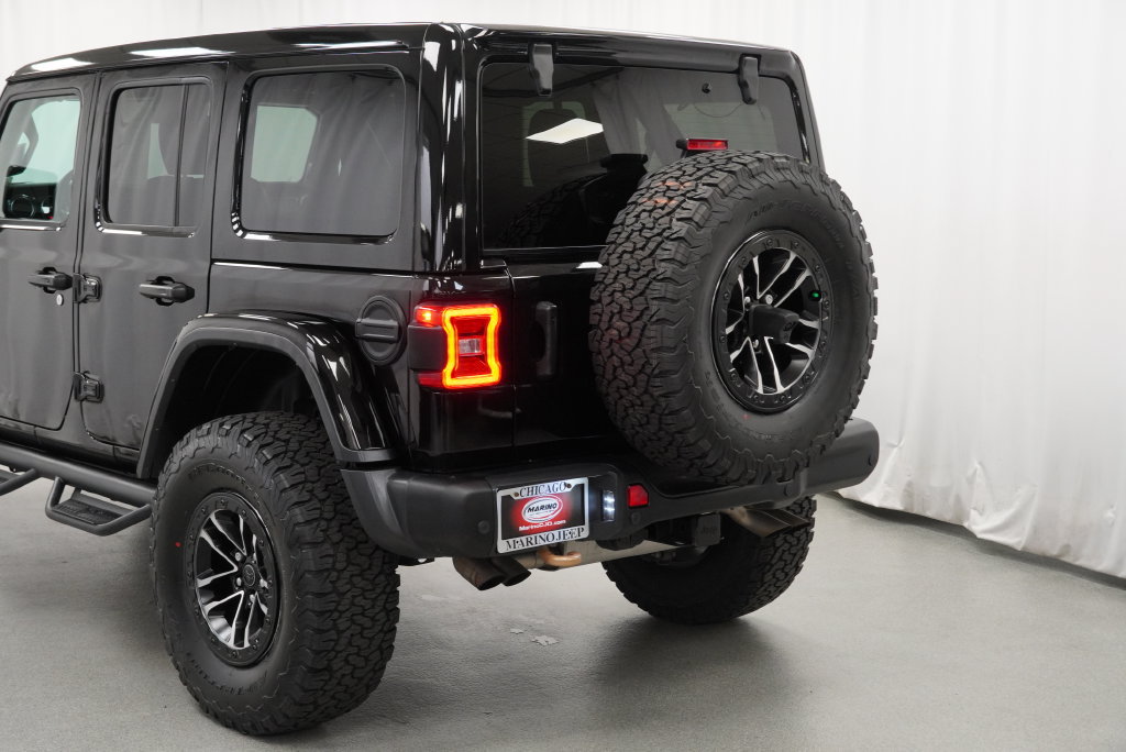 Certified 2023 Jeep Wrangler Unlimited Rubicon 392 w/ Trailer Tow Package AWD/4WD image 28