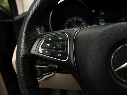 Used 2017 Mercedes-Benz GLC 300 4MATIC w/ Premium 1 Package image 24