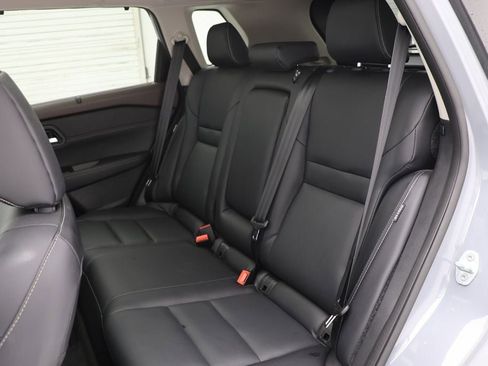 Used 2023 Nissan Rogue SL w/ SL Premium Package image 12