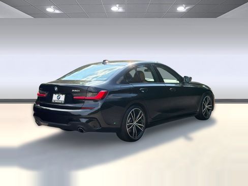 Used 2020 BMW 330i xDrive Sedan w/ M Sport Package AWD/4WD image 9