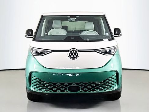 New 2025 Volkswagen ID. Buzz Pro S Plus image 2