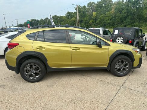 Used 2021 Subaru Crosstrek 2.5i Sport w/ Moonroof Package AWD/4WD image 8