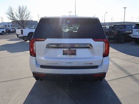 Used 2023 GMC Yukon AT4 w/ AT4 Premium Plus Package image 5