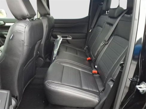 New 2025 Ford Ranger Lariat w/ FX4 Off-Road Package image 10