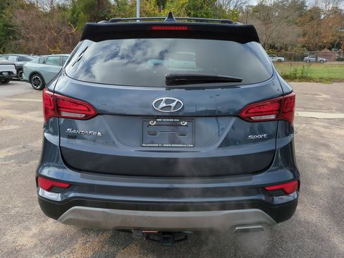 Used 2017 Hyundai Santa Fe Sport image 6