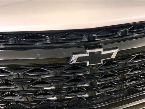 Used 2025 Chevrolet Traverse RS AWD/4WD image 29