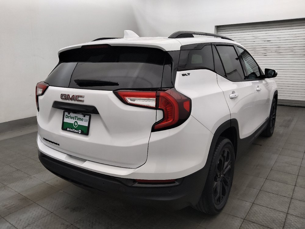 Used 2022 GMC Terrain SLT w/ Elevation Edition FWD image 9