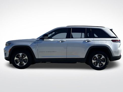 Used 2024 Jeep Grand Cherokee Limited 4xe image 36