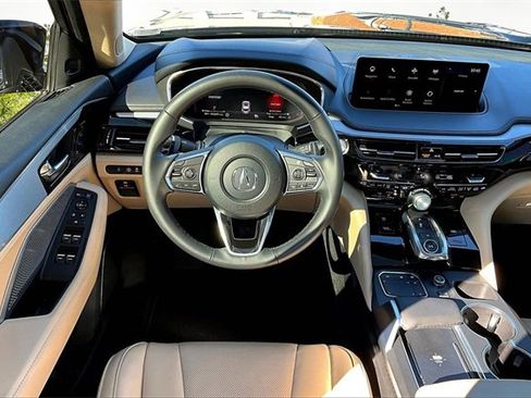 Used 2024 Acura MDX SH-AWD w/ Technology Package image 5