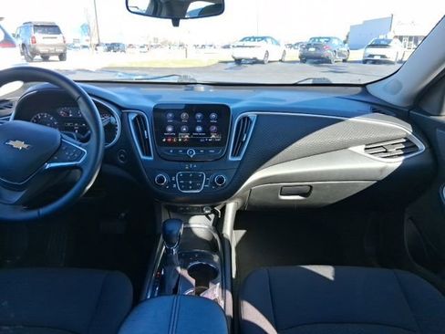 Used 2024 Chevrolet Malibu LT w/ Midnight Edition FWD image 11
