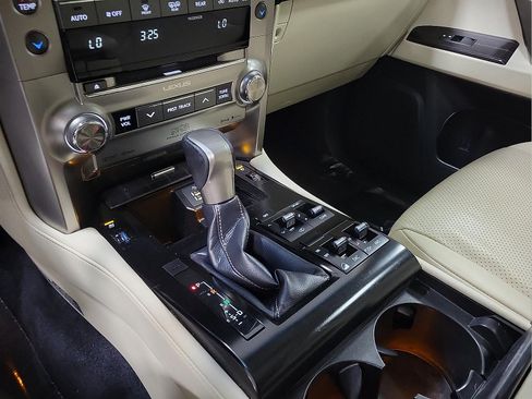 Used 2021 Lexus GX 460 Luxury w/ Sport Design Package AWD/4WD image 20