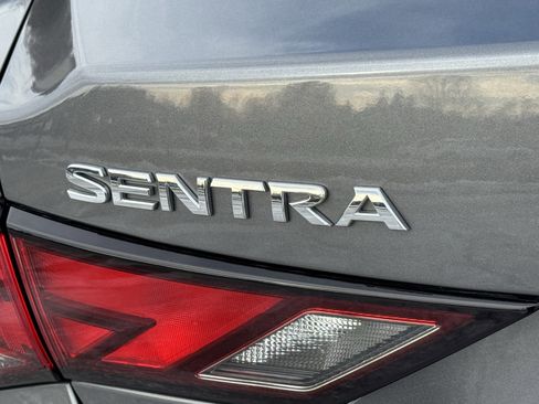 Used 2022 Nissan Sentra S image 39