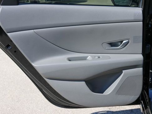 New 2025 Hyundai Elantra Blue image 10