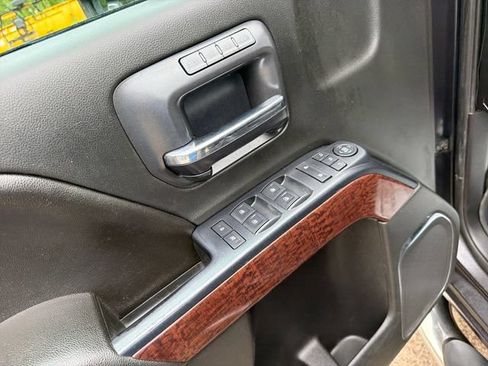 Used 2016 GMC Sierra 2500 SLT w/ Snow Plow Prep Package AWD/4WD image 13