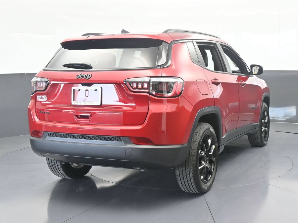 New 2026 Jeep Compass Latitude AWD/4WD image 5
