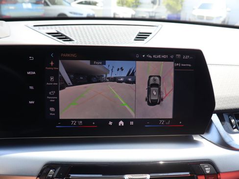 Used 2025 BMW X2 xDrive28i w/ Premium Package image 9