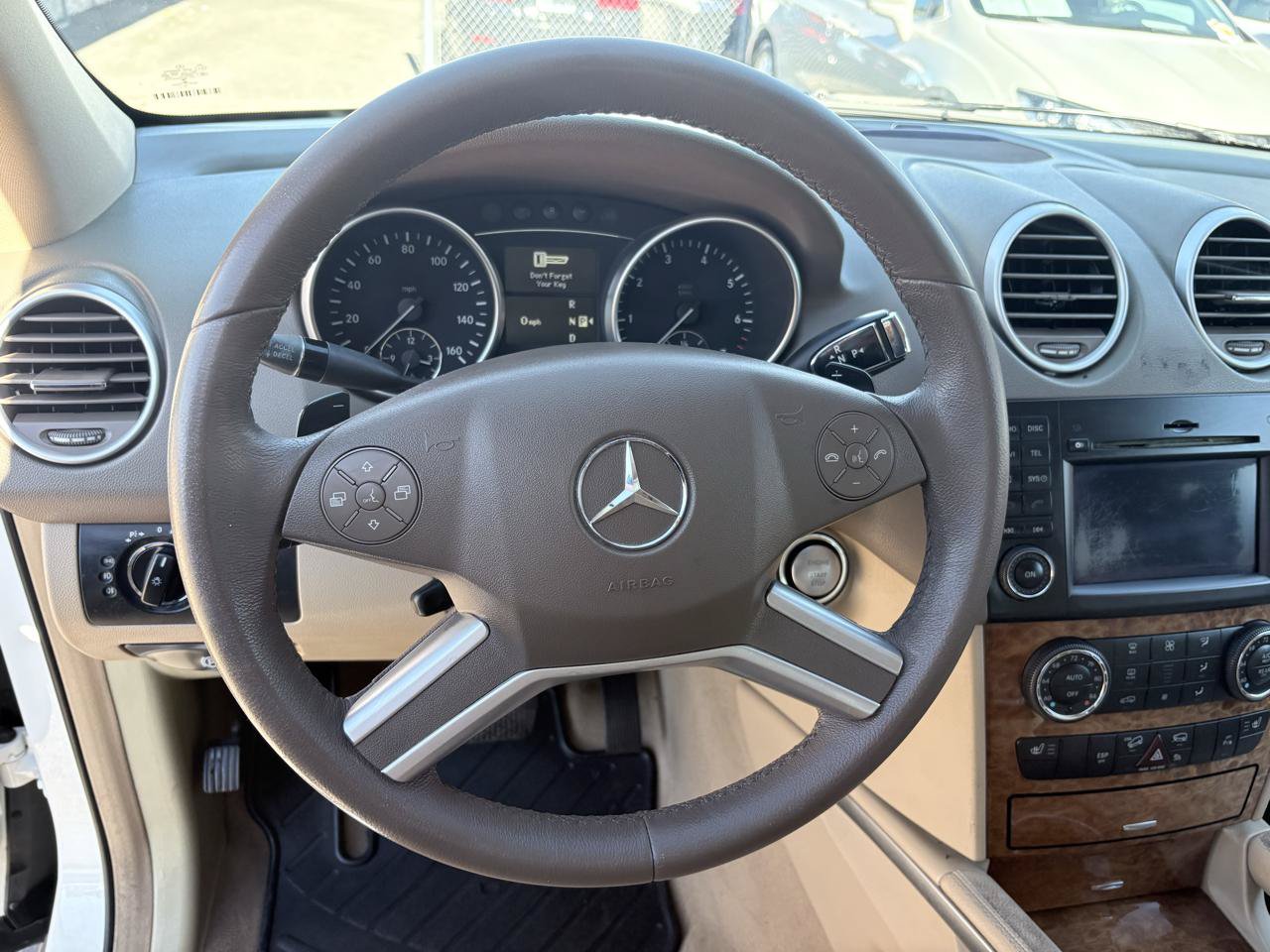 Used 2009 Mercedes-Benz ML 350 4MATIC image 10