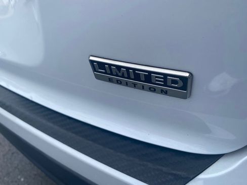 Used 2022 Mitsubishi Eclipse Cross LE image 29