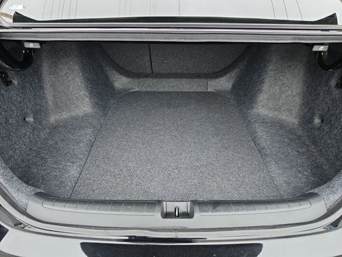 Used 2022 Honda Accord Sport image 12