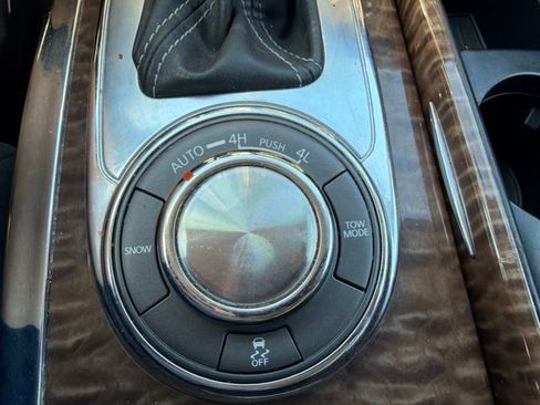 Used 2020 Nissan Armada SV w/ Driver Package AWD/4WD image 15
