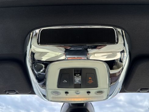 Used 2012 Rolls-Royce Ghost image 27