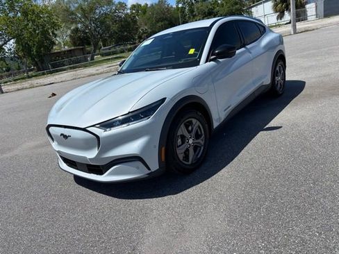 Used 2023 Ford Mustang Mach-E Select image 5