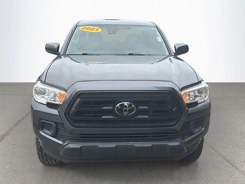Used 2021 Toyota Tacoma SR AWD/4WD image 9