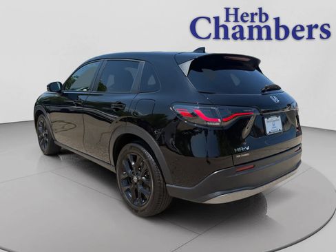 Used 2024 Honda HR-V Sport image 3