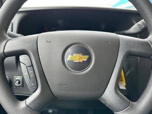 New 2026 Chevrolet Express 2500 w/ Driver Convenience Package RWD image 24