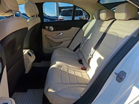 Used 2018 Mercedes-Benz C 300 4MATIC Sedan image 10