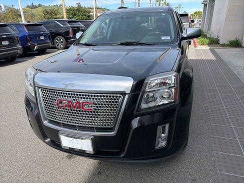 Used 2015 GMC Terrain Denali image 1