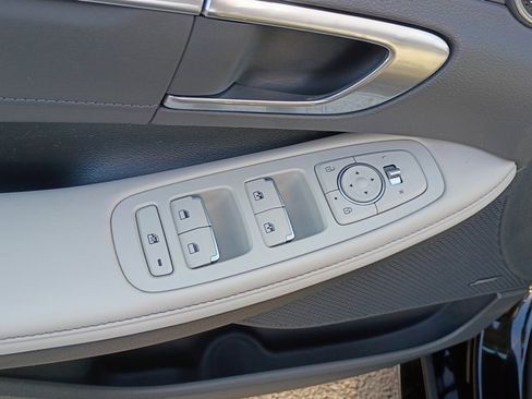 Used 2022 Hyundai Sonata Limited w/ Preferred Accessory Package image 18