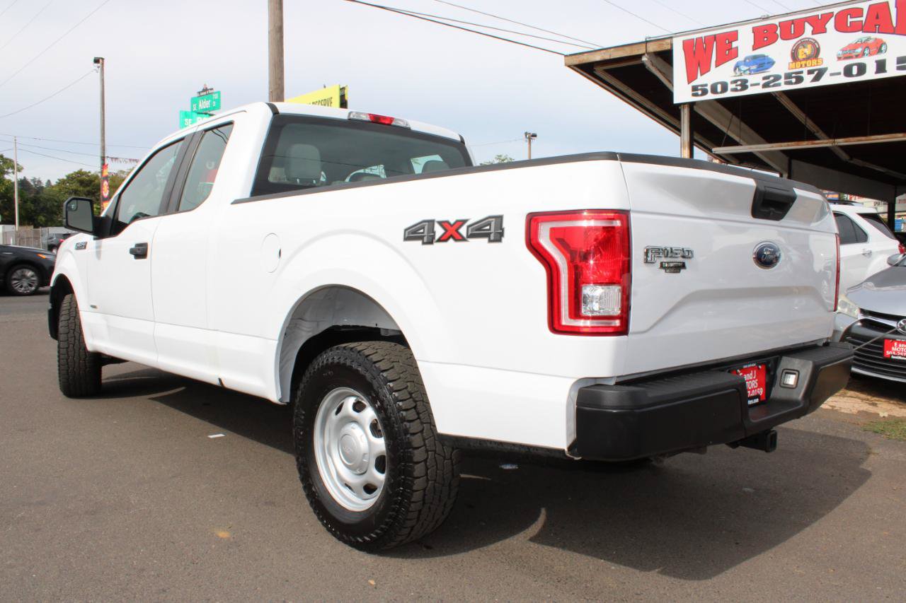 Used 2017 Ford F150 XL w/ Equipment Group 101A Mid AWD/4WD image 4