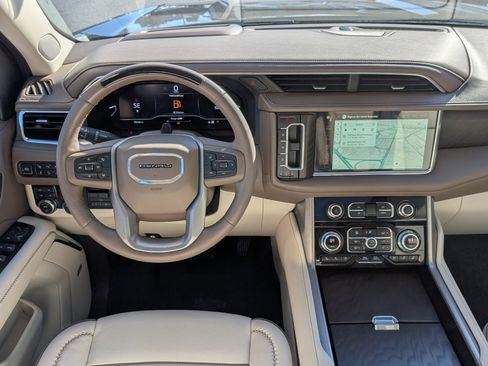 Used 2023 GMC Yukon XL Denali w/ Denali Reserve Package image 21