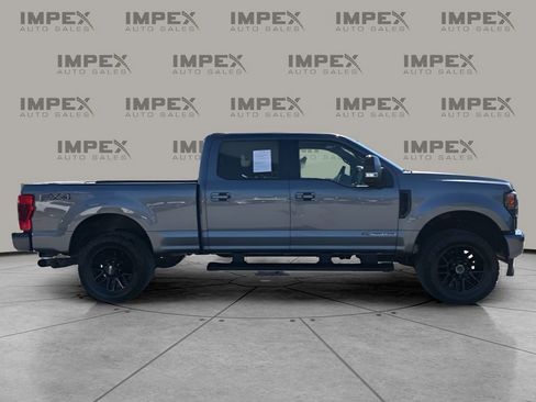 Used 2022 Ford F250 Lariat w/ Black Appearance Package image 6