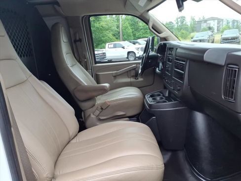 Certified 2023 GMC Savana 2500 w/ Driver Convenience Package RWD image 30