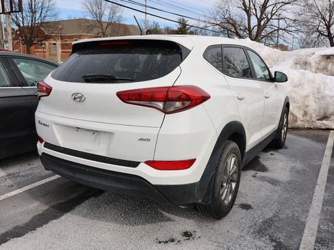 Used 2018 Hyundai Tucson SE image 4