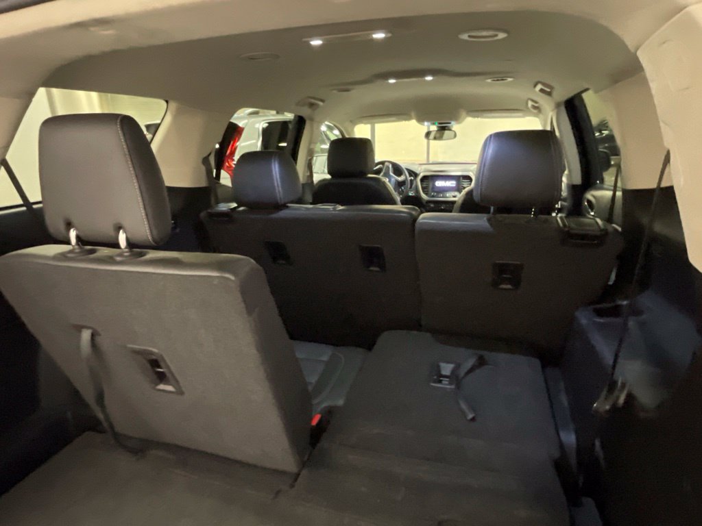 Used 2023 GMC Acadia Denali FWD image 20