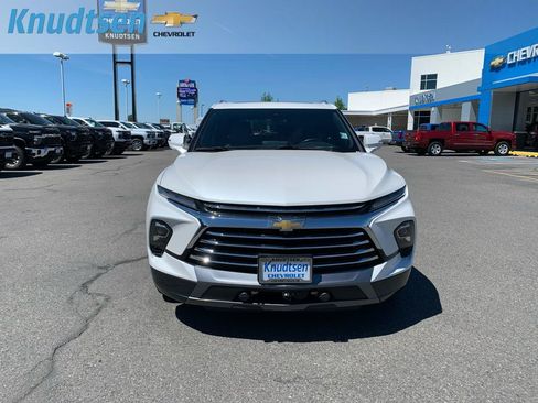 Used 2023 Chevrolet Blazer Premier w/ Driver Confidence II Package AWD/4WD image 2