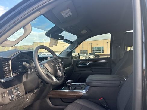 Used 2024 Chevrolet Silverado 1500 RST image 6