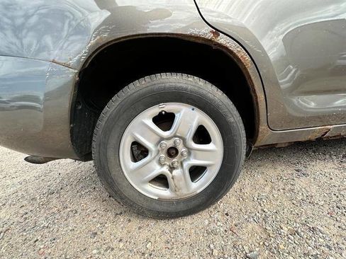 Used 2010 Toyota RAV4 4WD image 15