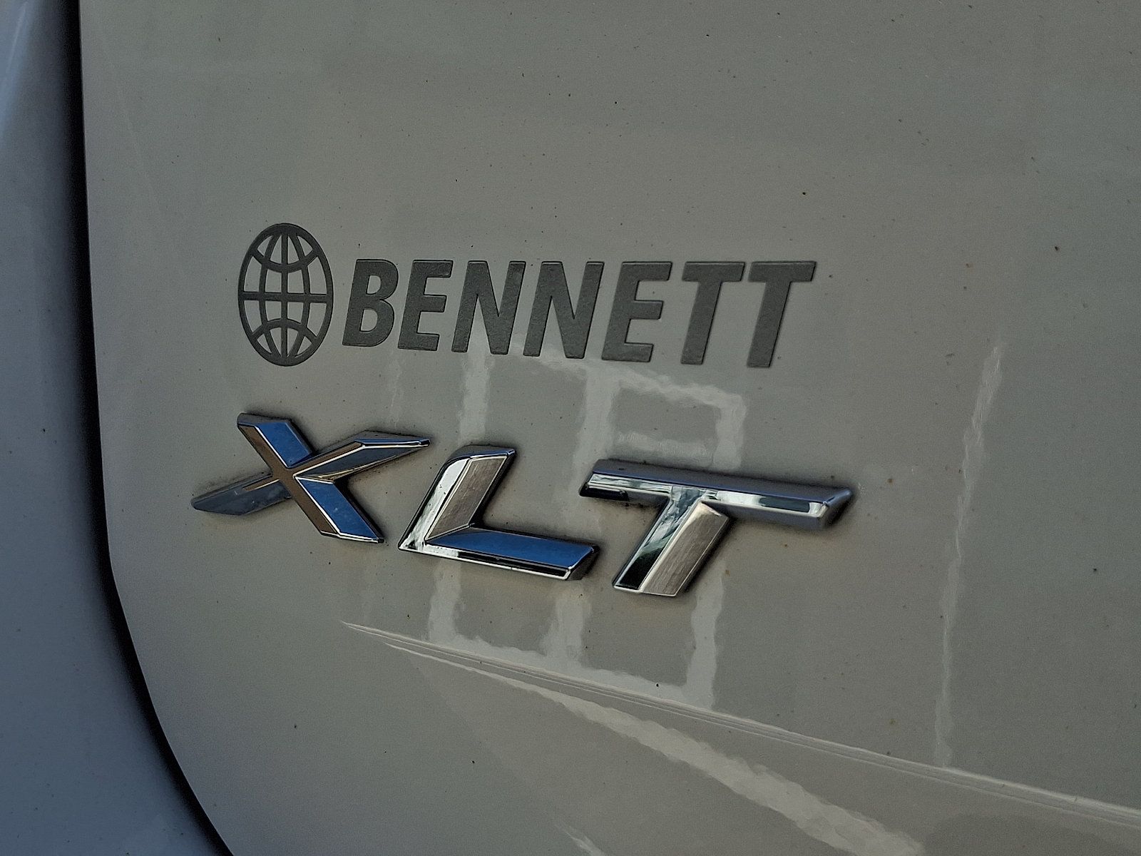 Used 2020 Ford Explorer XLT w/ Equipment Group 202A AWD/4WD image 31